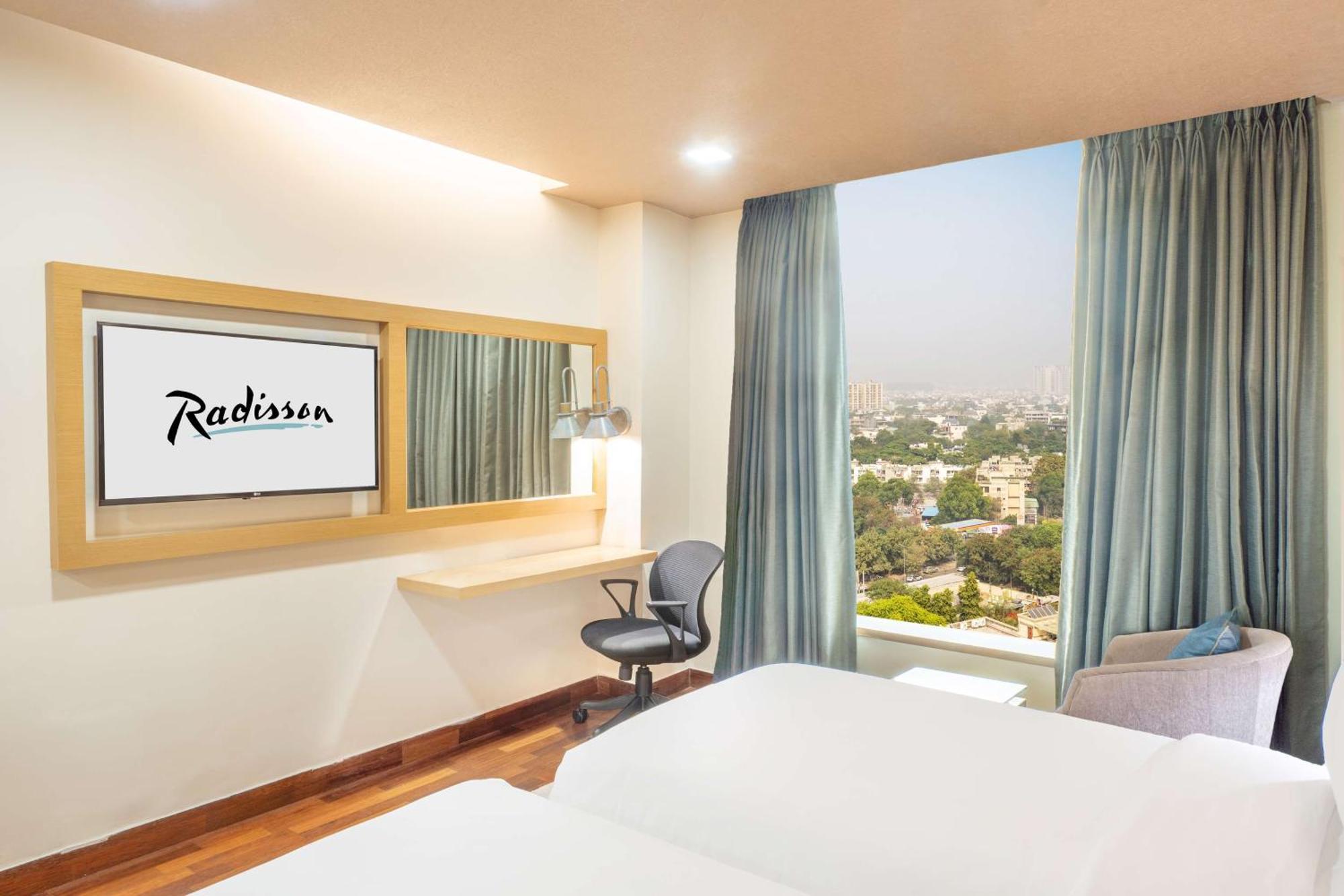 Radisson Gurugram Sohna Road City Center Gurgaon Exterior photo