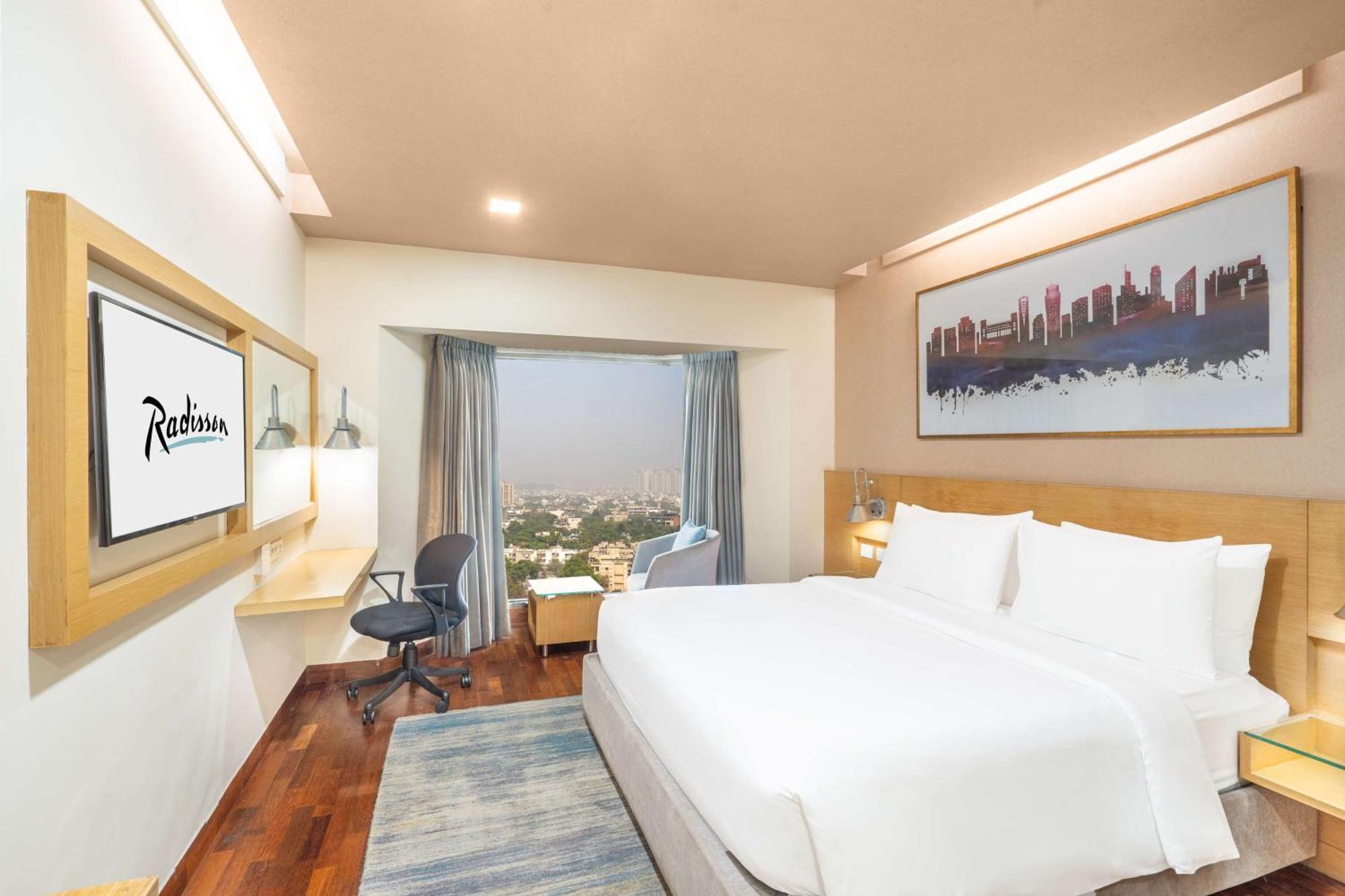 Radisson Gurugram Sohna Road City Center Gurgaon Exterior photo