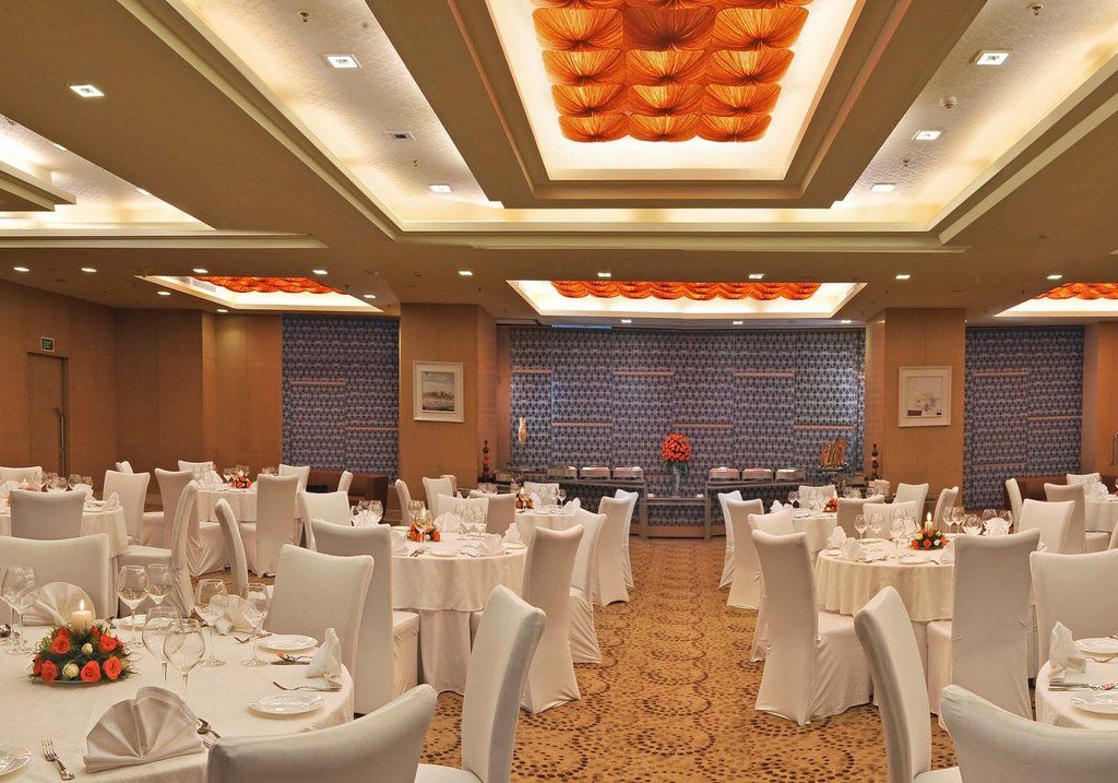 Radisson Gurugram Sohna Road City Center Gurgaon Exterior photo