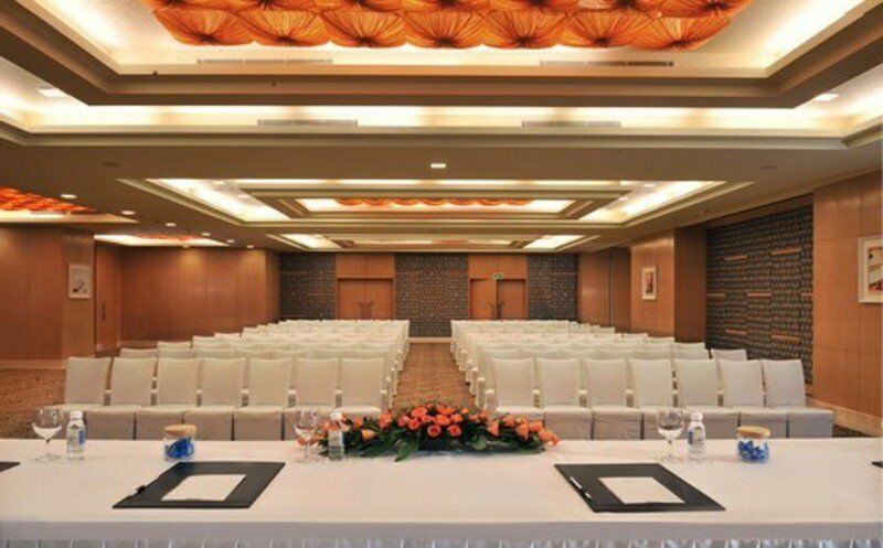 Radisson Gurugram Sohna Road City Center Gurgaon Exterior photo